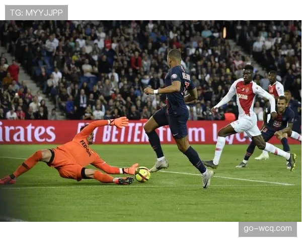 巴黎圣日耳曼4-0大胜克莱蒙,提前三轮卫冕法甲冠军 巴黎圣日耳曼4-0大胜克莱蒙,提前三轮卫冕法甲冠军